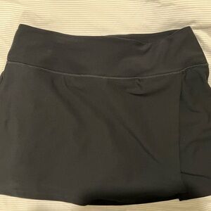 Abercrombie & Fitch Women's Black Skort